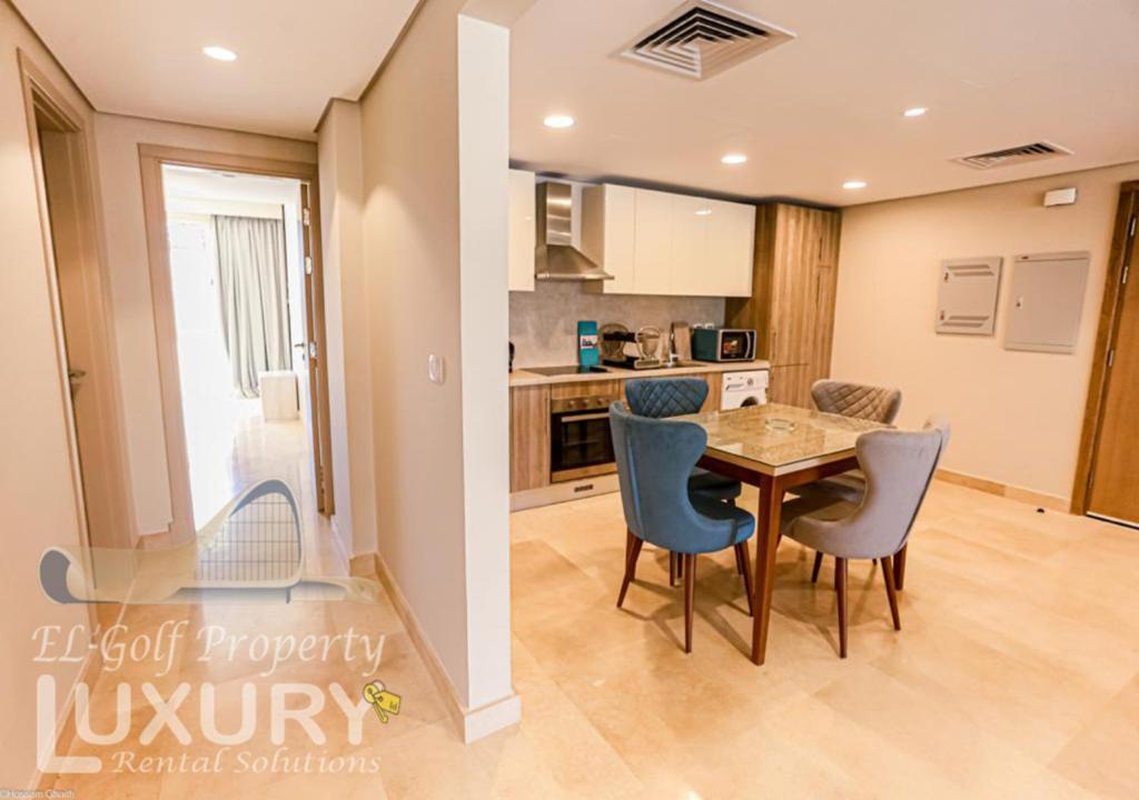 A kitchen or kitchenette at Mangarov-2BR. M1-6b-12