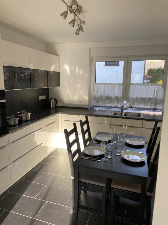 Kuchyň nebo kuchyňský kout v ubytování Apartment 13