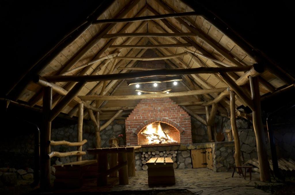 Fotografie z fotogalerie ubytování Vila Šapat šume v destinaci Ljuboš