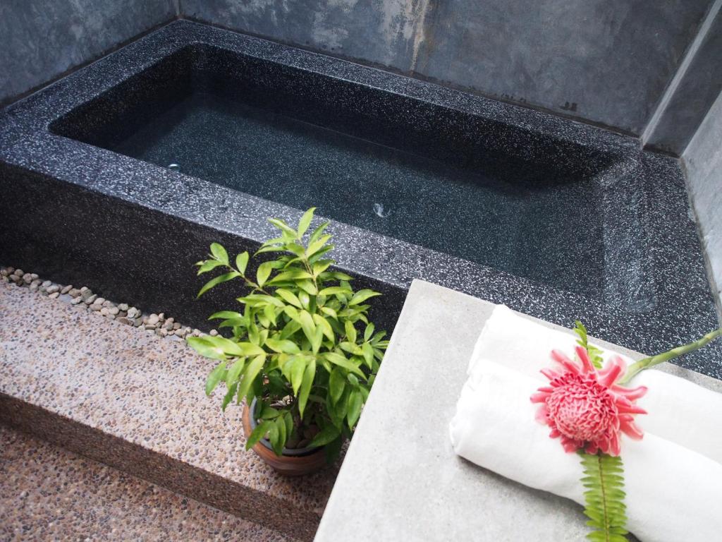 Tropicana Lanta Resort - 12