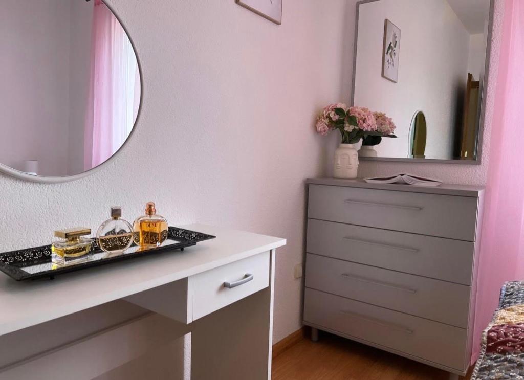 Fotografie z fotogalerie ubytování Apartments Mihi v destinaci Podstrana