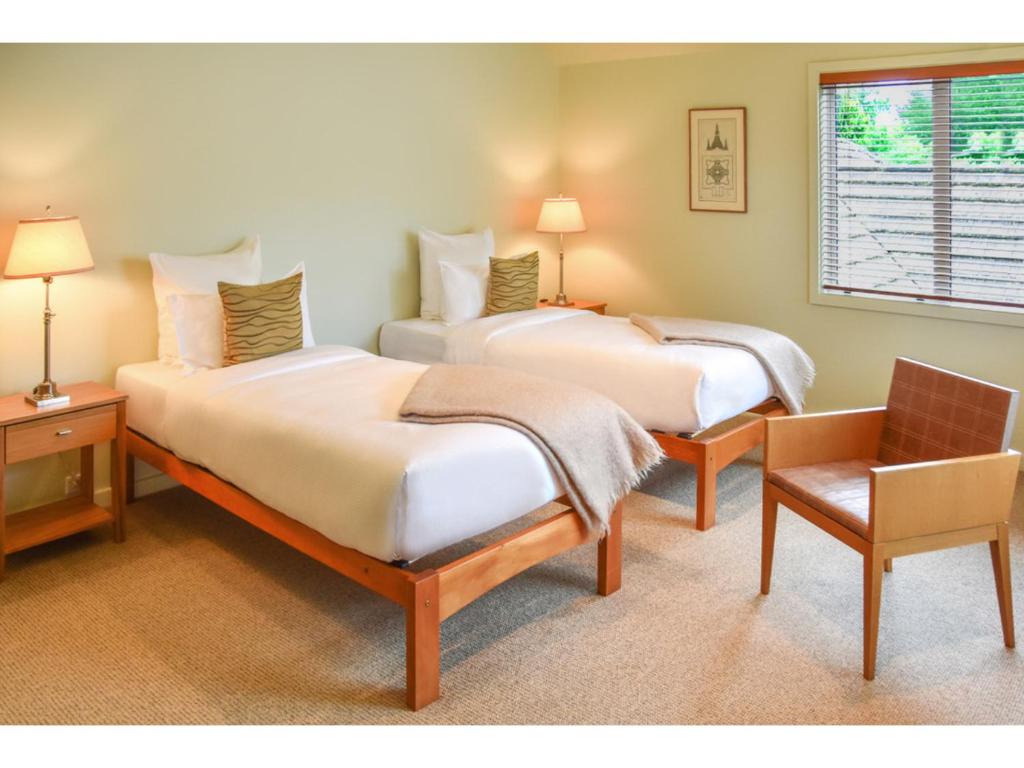 River Birches - Resim 37