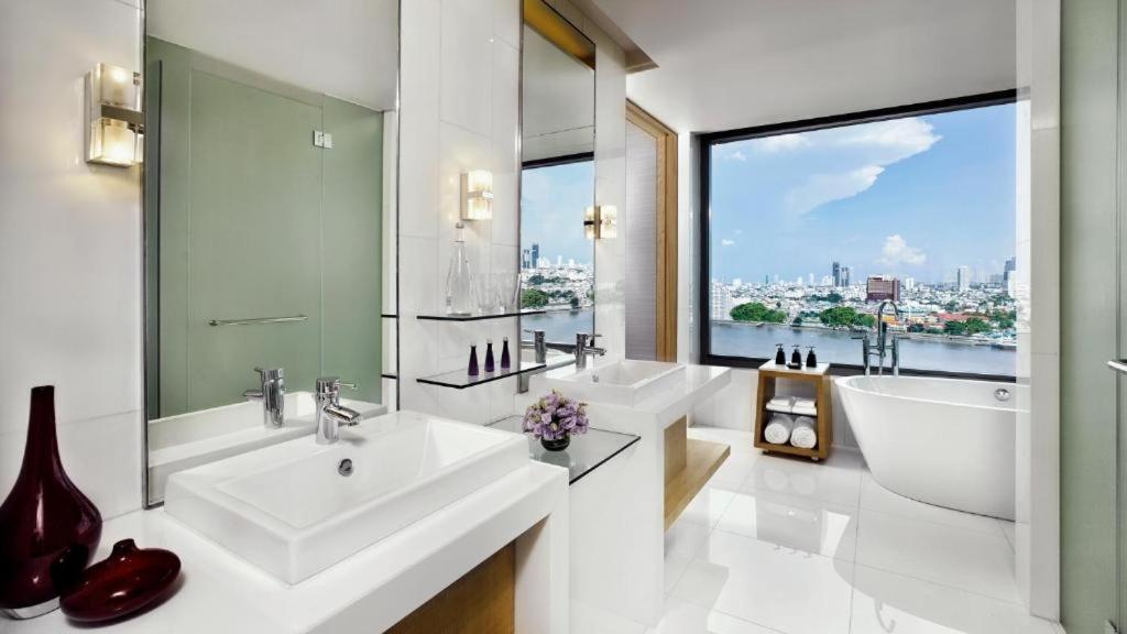 Koupelna v ubytování Avani Plus Riverside Bangkok Hotel