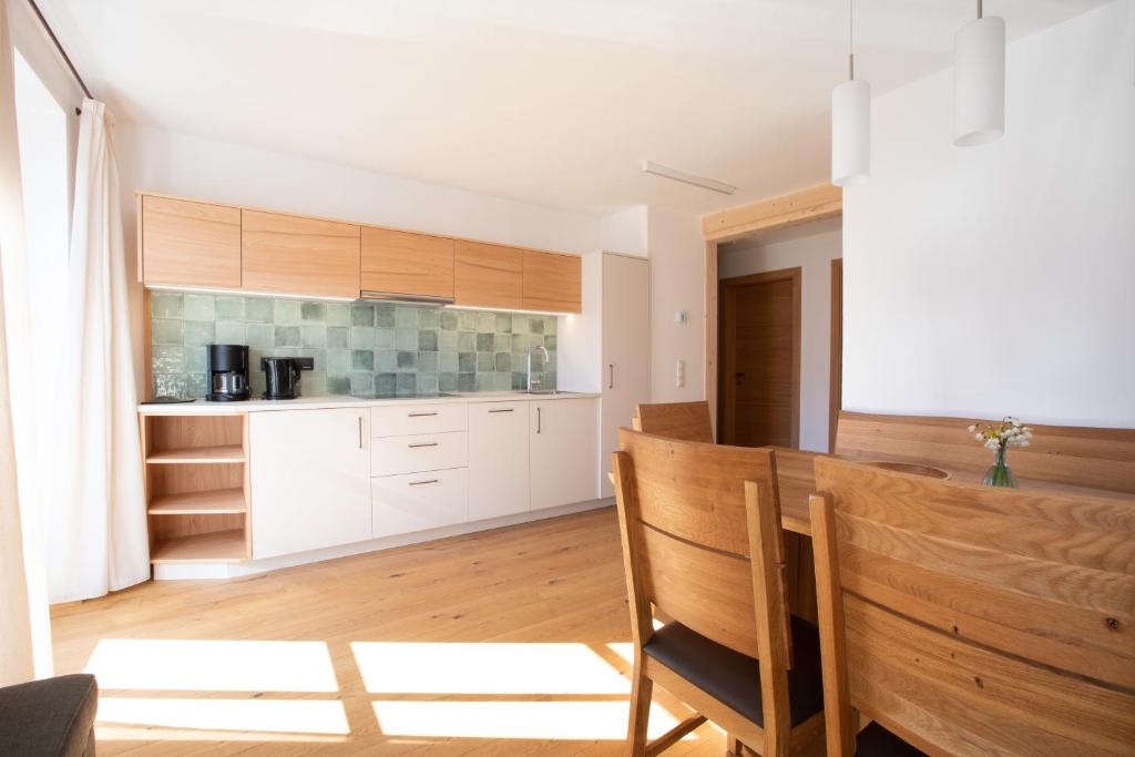 Kuchyň nebo kuchyňský kout v ubytování Weingut Pardellerhof