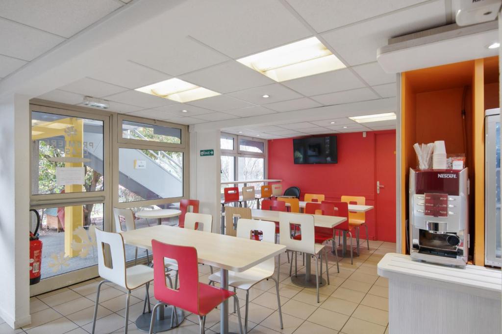 Restaurace v ubytování Premiere Classe Lyon Est - Bron Eurexpo