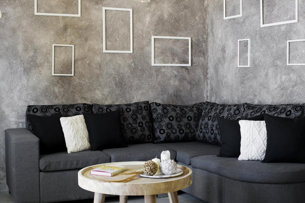 Posezení v ubytování PITHOS MODERN APARTMENTS