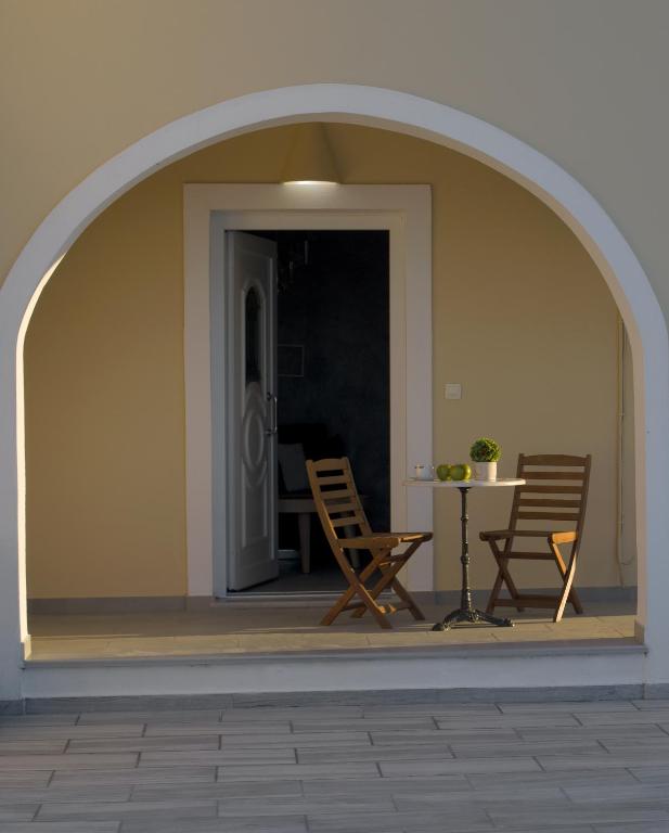 Fotografie z fotogalerie ubytování PITHOS MODERN APARTMENTS v destinaci Vóthon