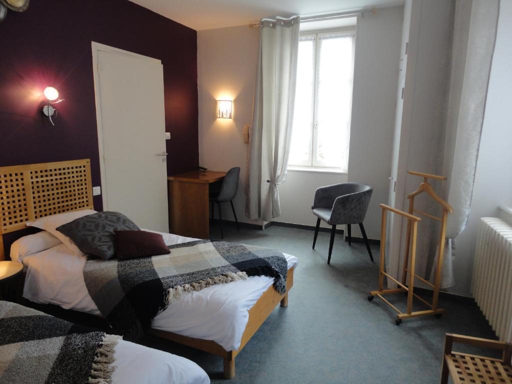 Posezení v ubytování Hôtel Restaurant Aux Armes D'Estaing - KB HOTEL GROUP