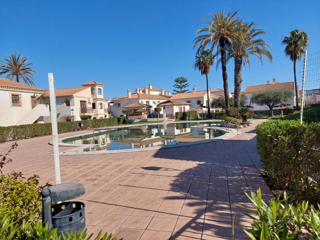 Bazén v ubytování Vera Beach Club nebo v jeho okolí