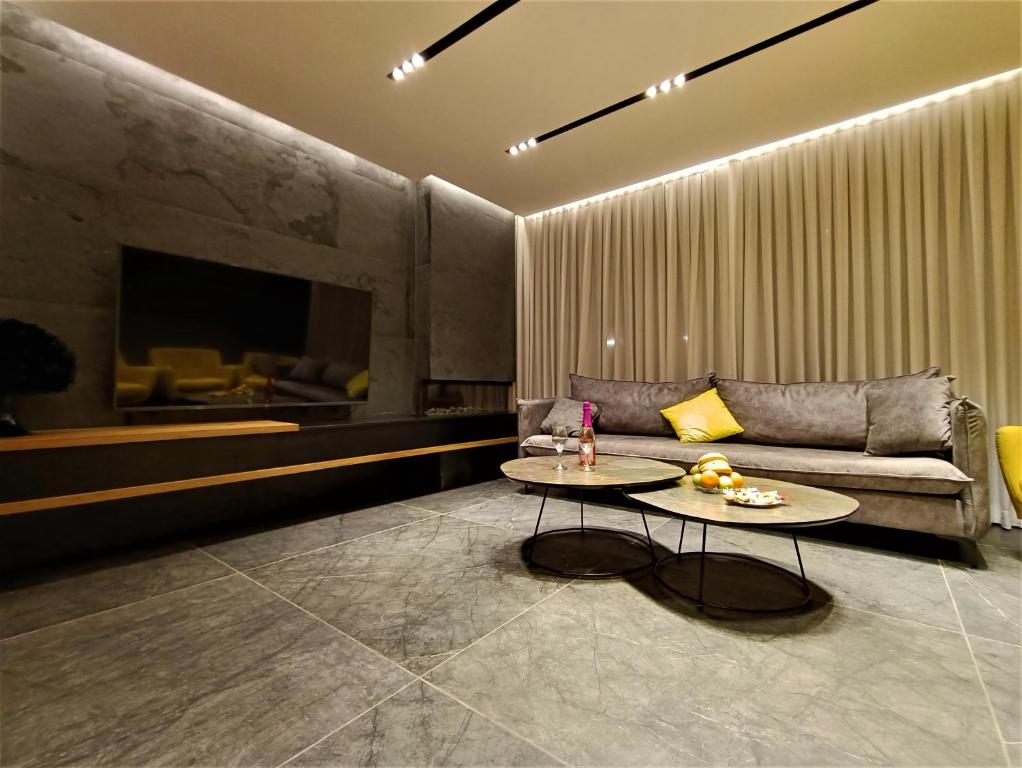 Gallery image of Luxury Aparment 5 room 2 minutes from the beach in Bat Yam