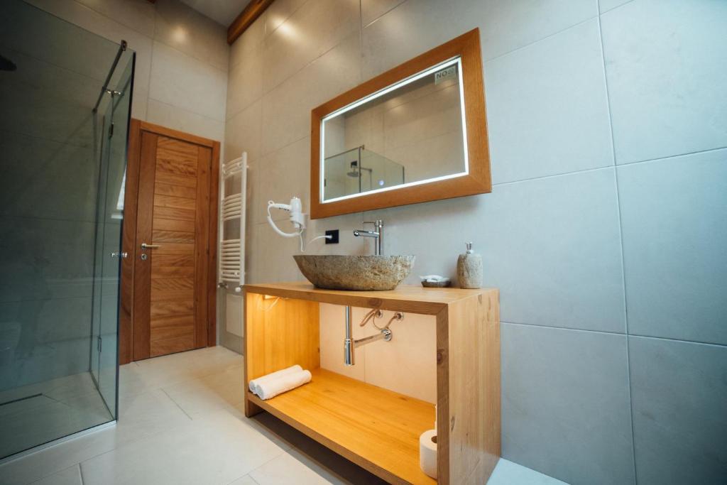 Baðherbergi á Hotel Kulla e Bajraktarit