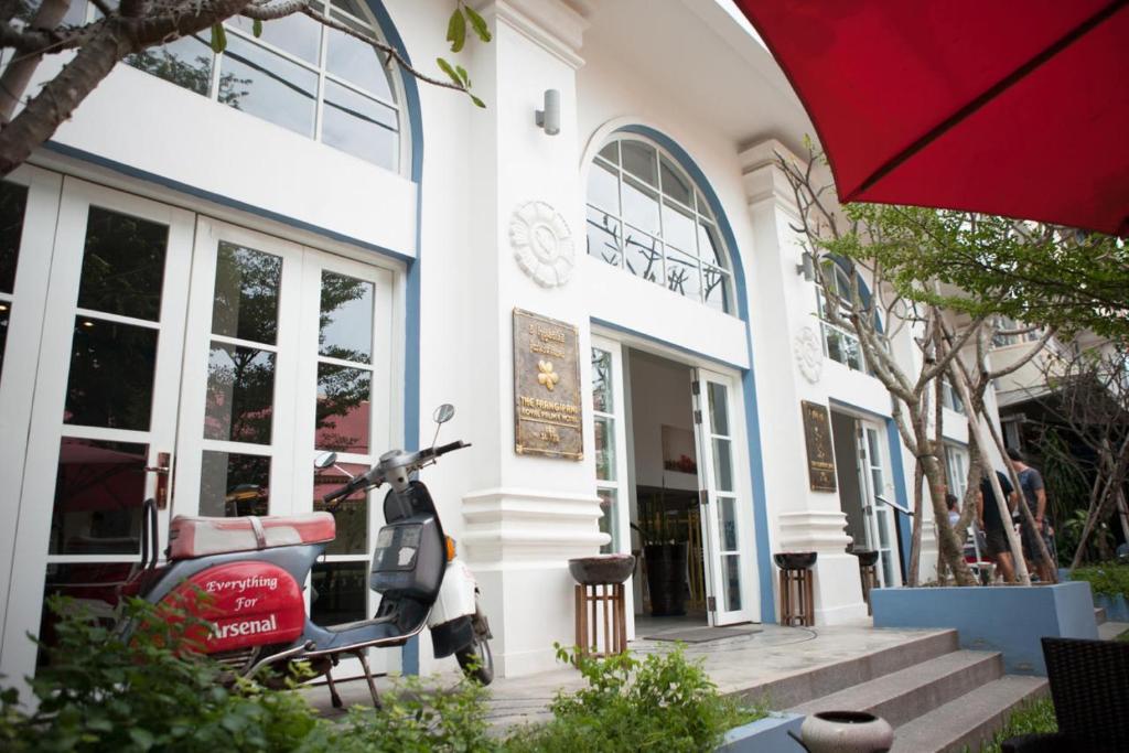 The Frangipani Royal Palace Hotel photo