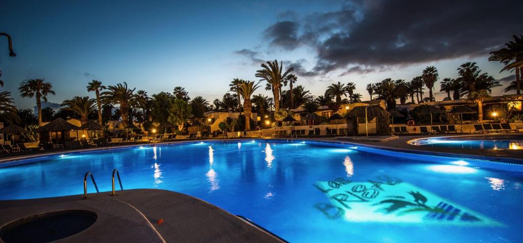 Villas Deluxe 2 bedroom Villa on Las Brisas complex with large heated pool, close to beach en , Lanzarote