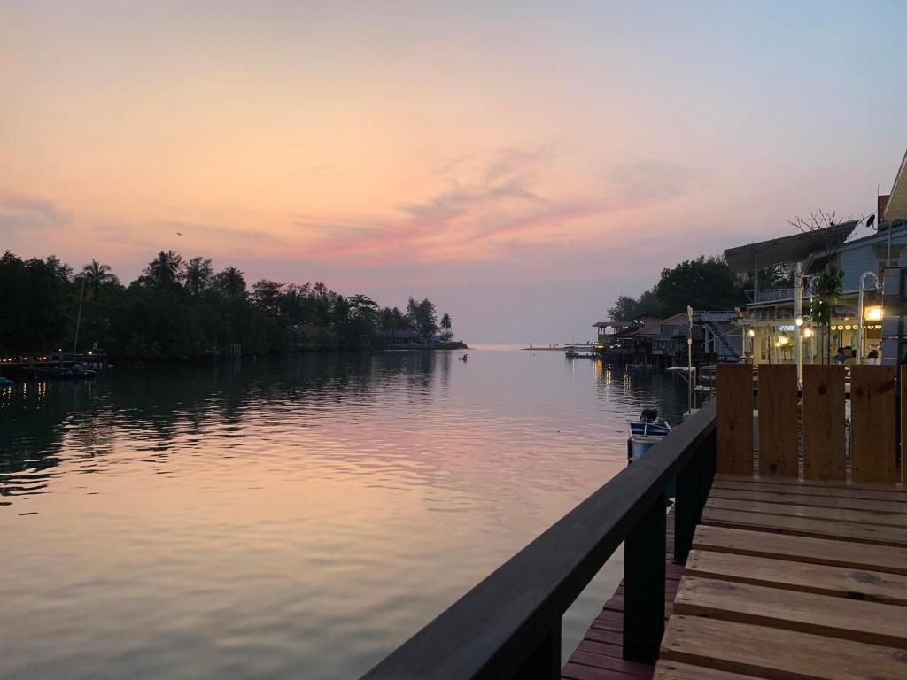 Baan Rim Klong KohChang