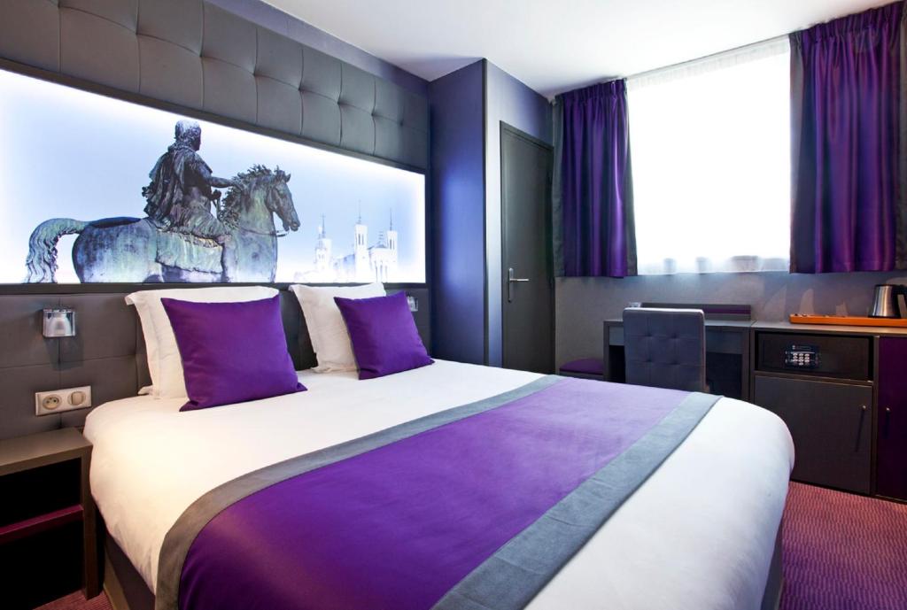 Hotel des Savoies Lyon Perrache - Resim 13