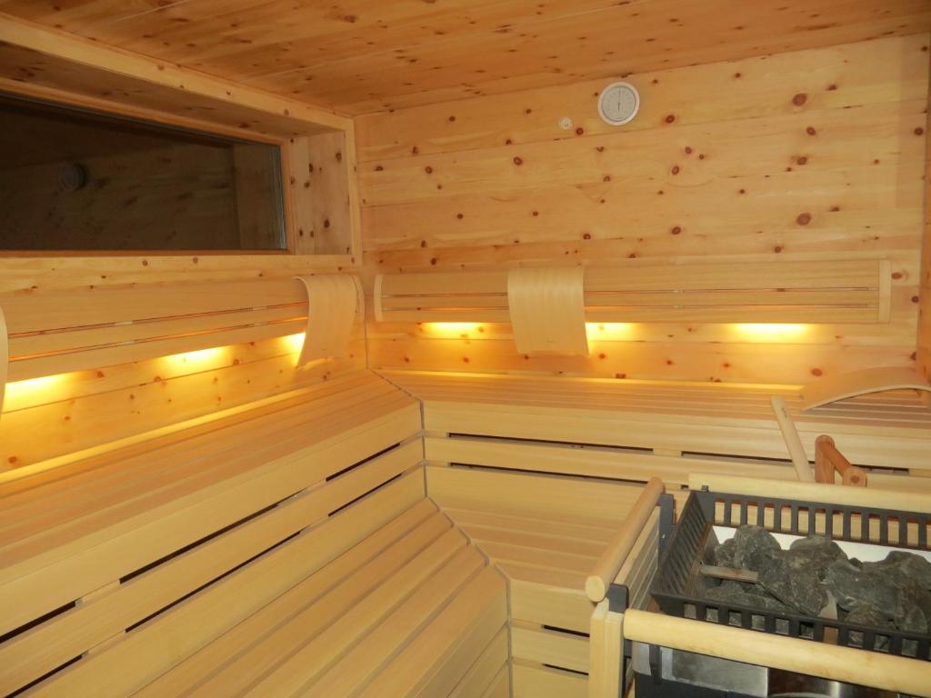 Kuchyň nebo kuchyňský kout v ubytování Hotel Hirschen