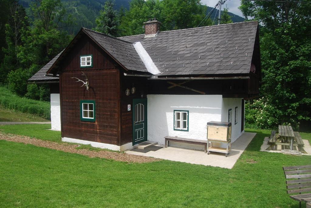 The building in which az apartmanházakat is located