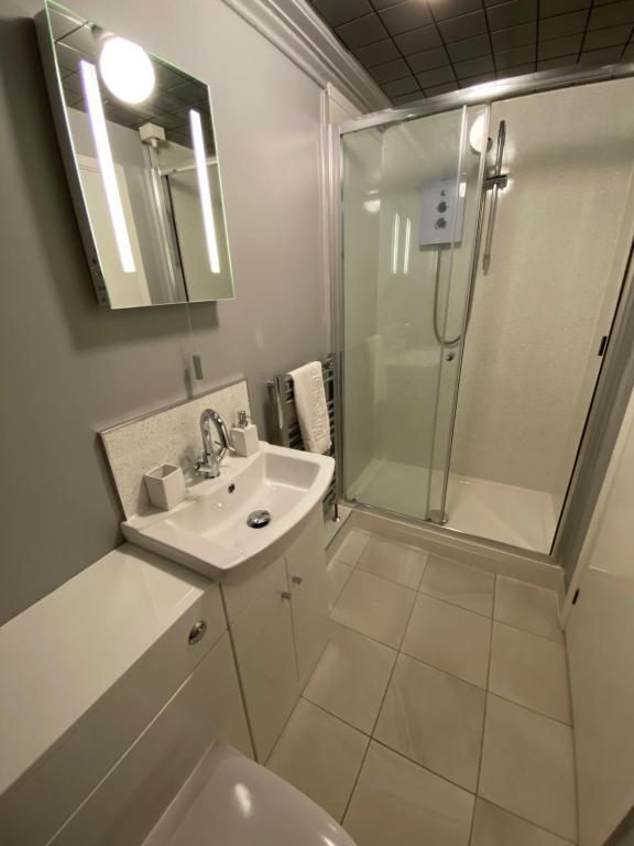 Marine View Guest House - Tweepersoonskamer Met Uitzicht Op Zee
