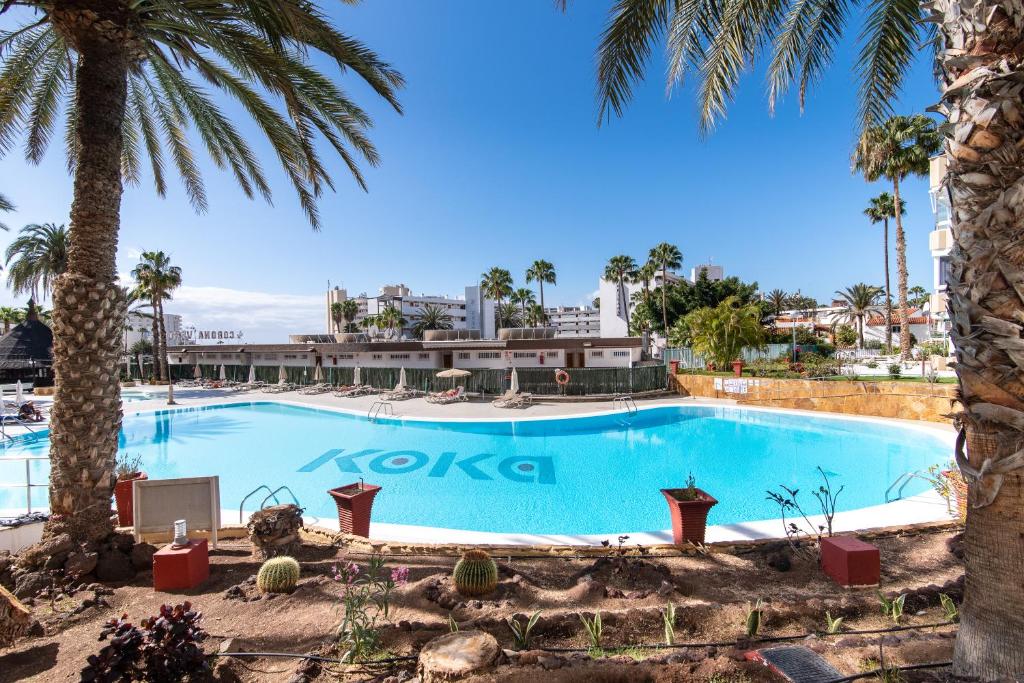 Bazén v ubytovaní Home2Book Sunny Beach Maspalomas Playa del Inglés alebo v jeho blízkosti