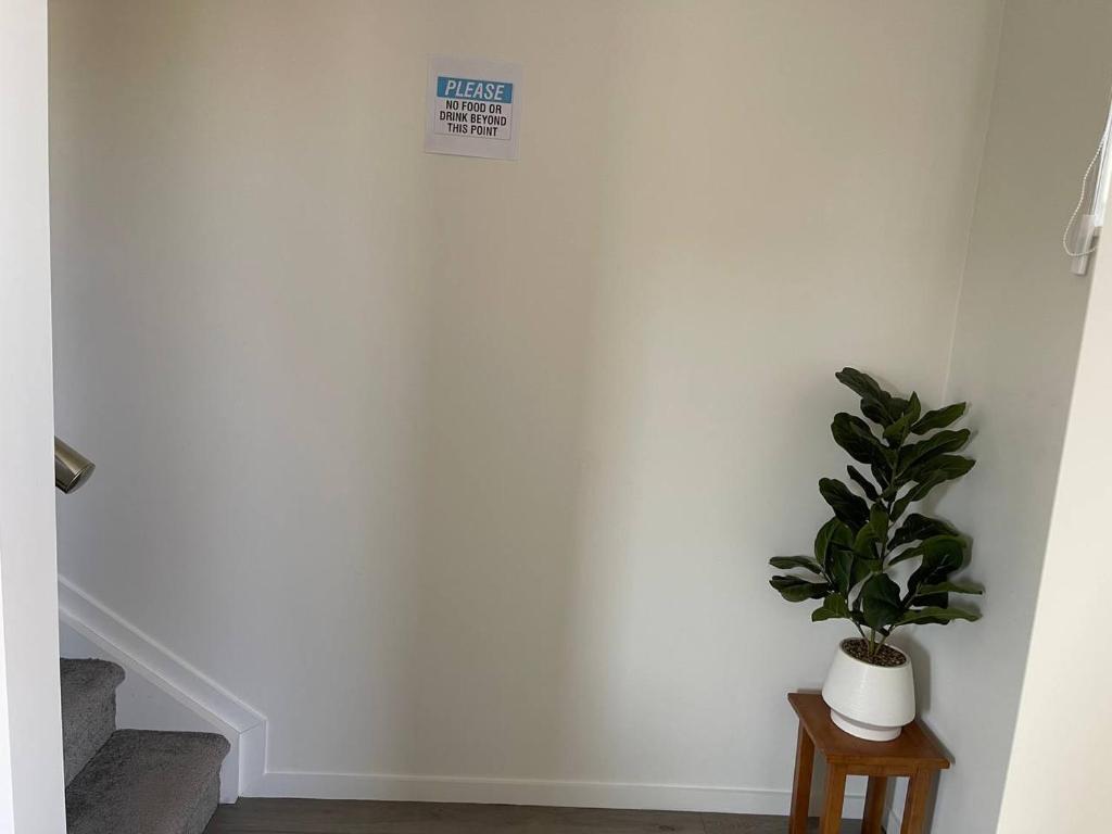 4 bedroom home fully furnished in Papakura, Auckland - Resim 14