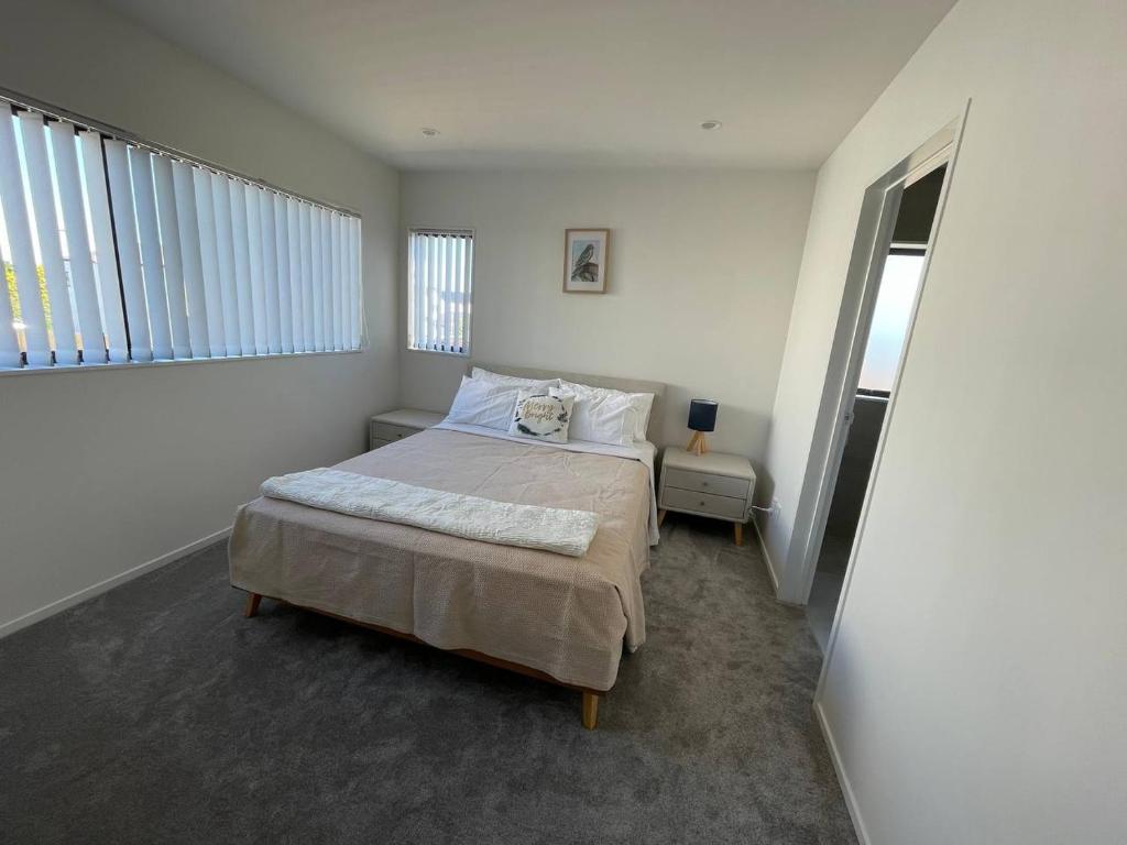 4 bedroom home fully furnished in Papakura, Auckland - Resim 15