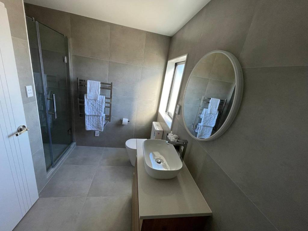 4 bedroom home fully furnished in Papakura, Auckland - Resim 25