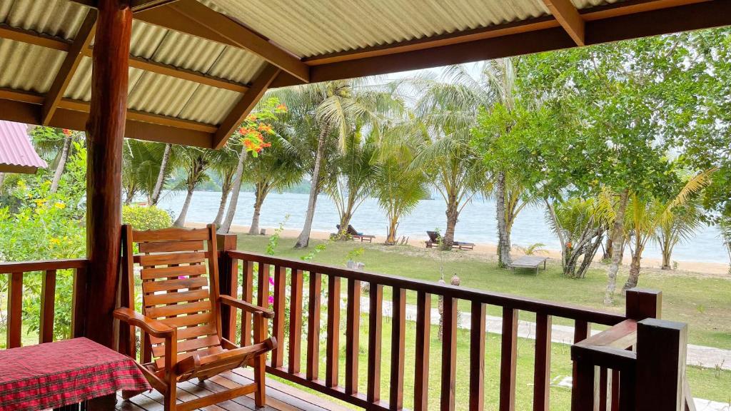 Koh Yao Seaview Bungalow - 9