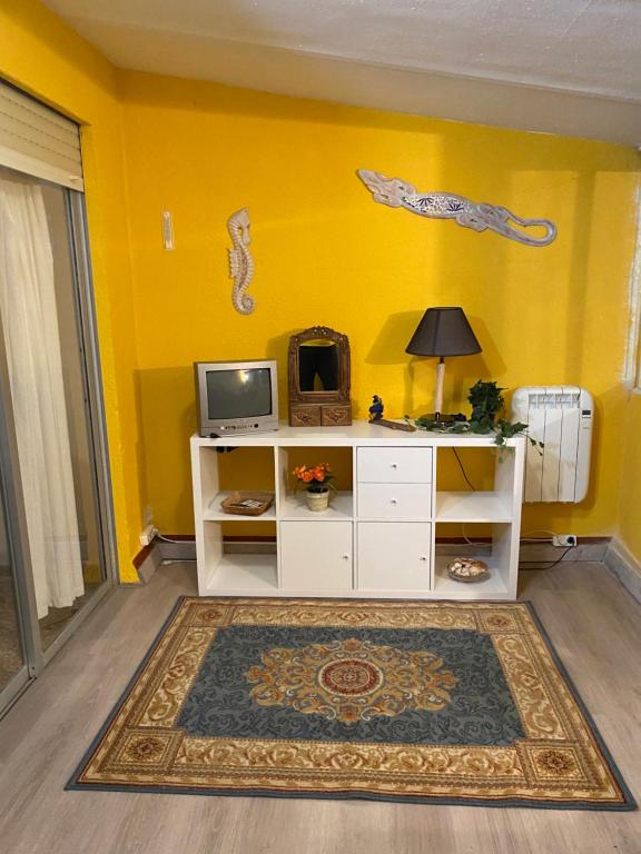 Kuchyň nebo kuchyňský kout v ubytování Ático PEÑISCOLA HOME VT-40139-CS ETXIELACASA