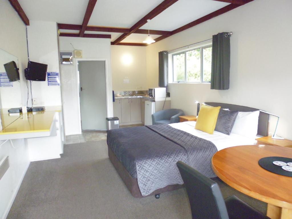 Spa Lodge Motel - Resim 4
