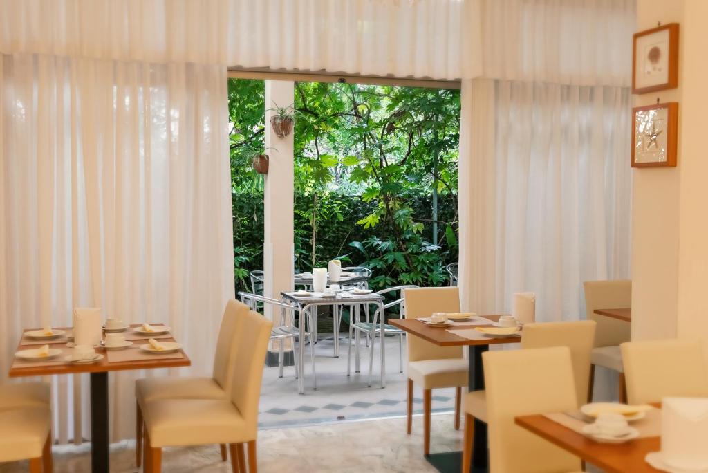 Restaurace v ubytování Hotel Lido