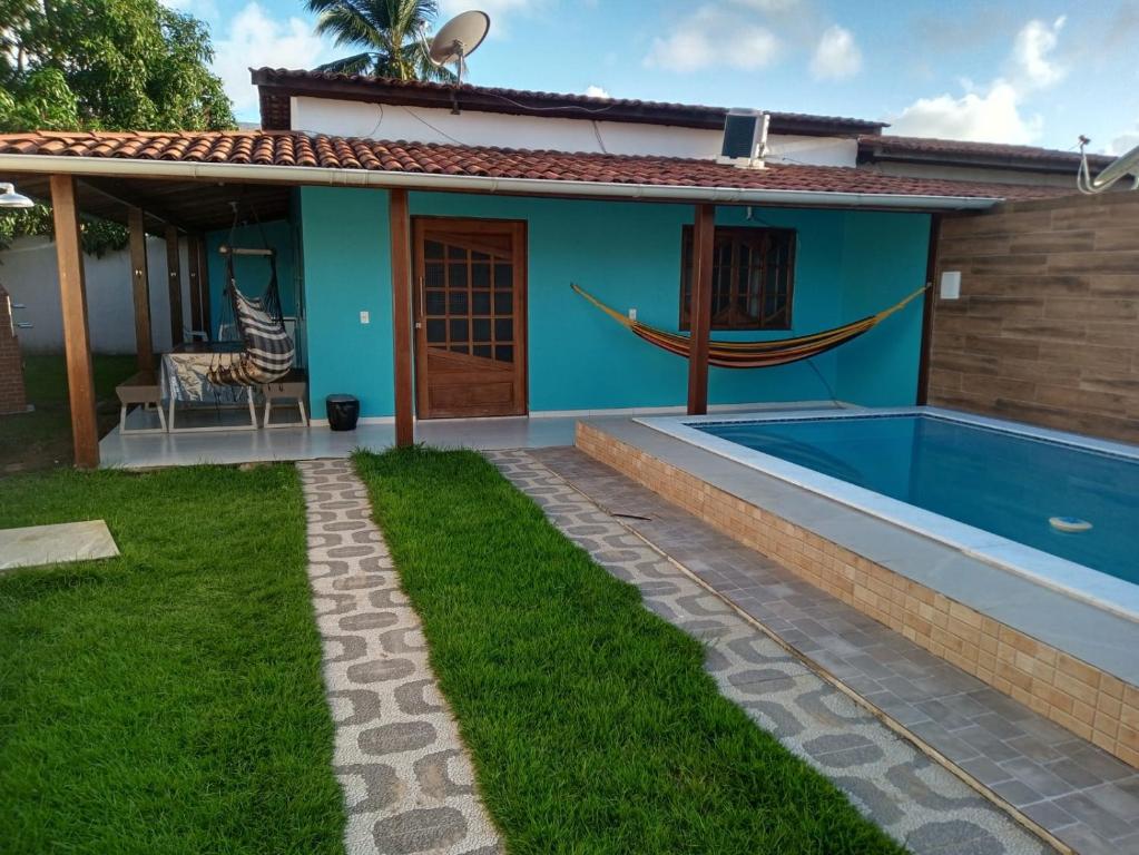 Bazén v ubytování Casa Praia dos Milagres - 2 qtos sendo 1 suíte, piscina nebo v jeho okolí