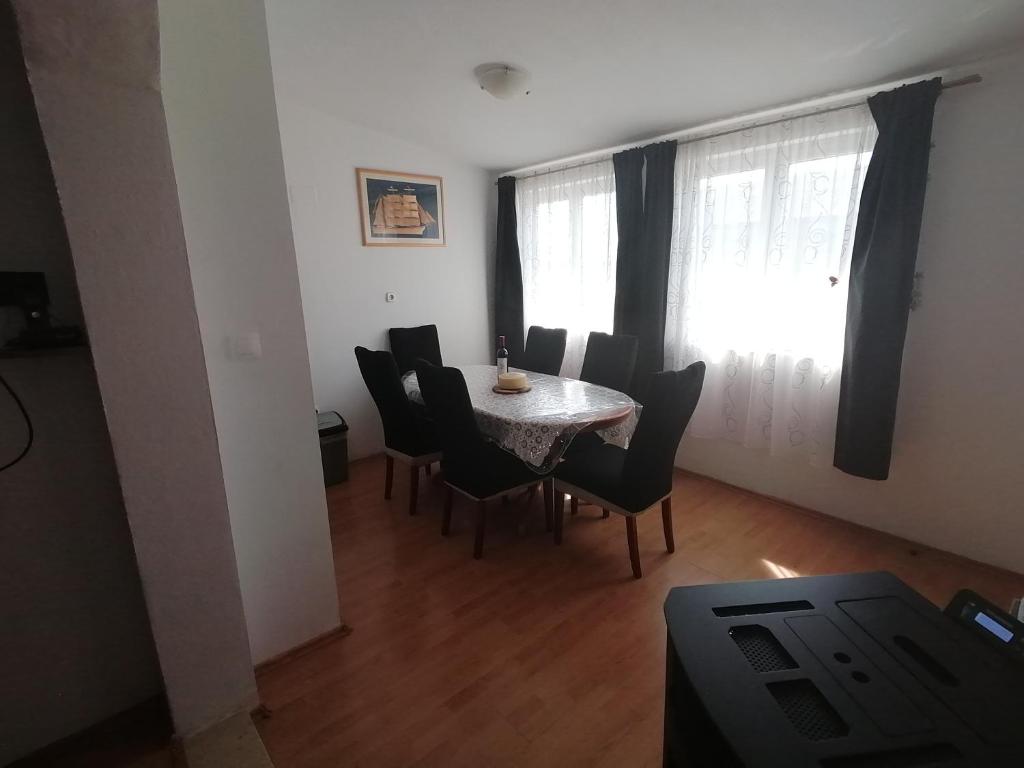 Fotografie z fotogalerie ubytování Tea v destinaci Povljana