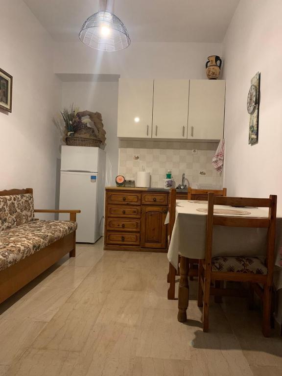 Fotografie z fotogalerie ubytování Lovely Studio in Agios Mattheus v destinaci Ágios Matthaíos