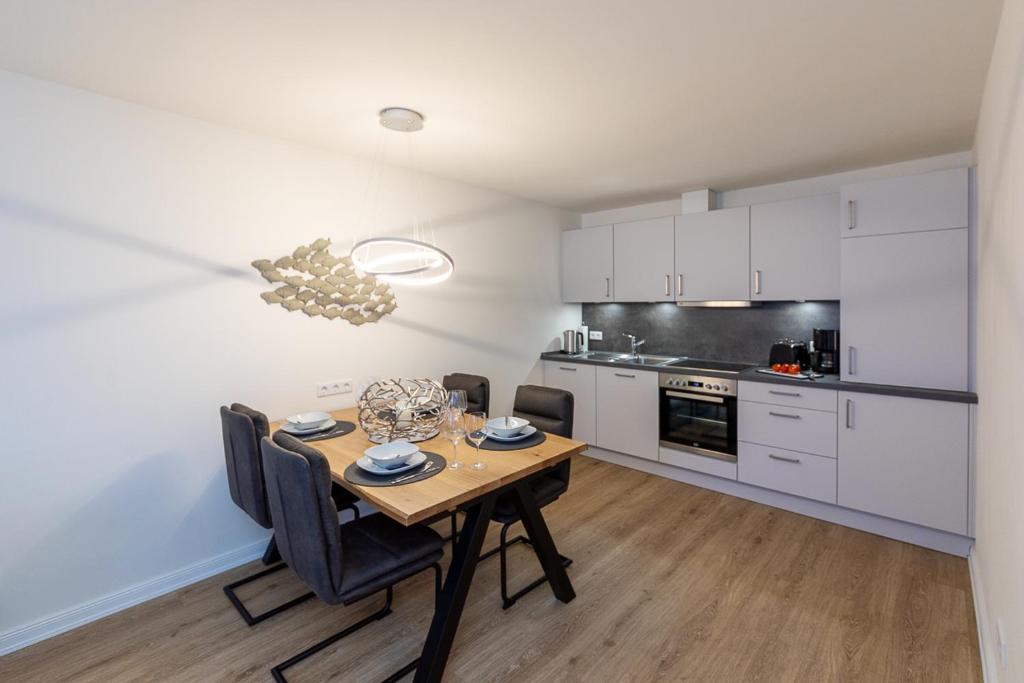Kuchyň nebo kuchyňský kout v ubytování Marin Hotel Sylt GmbH
