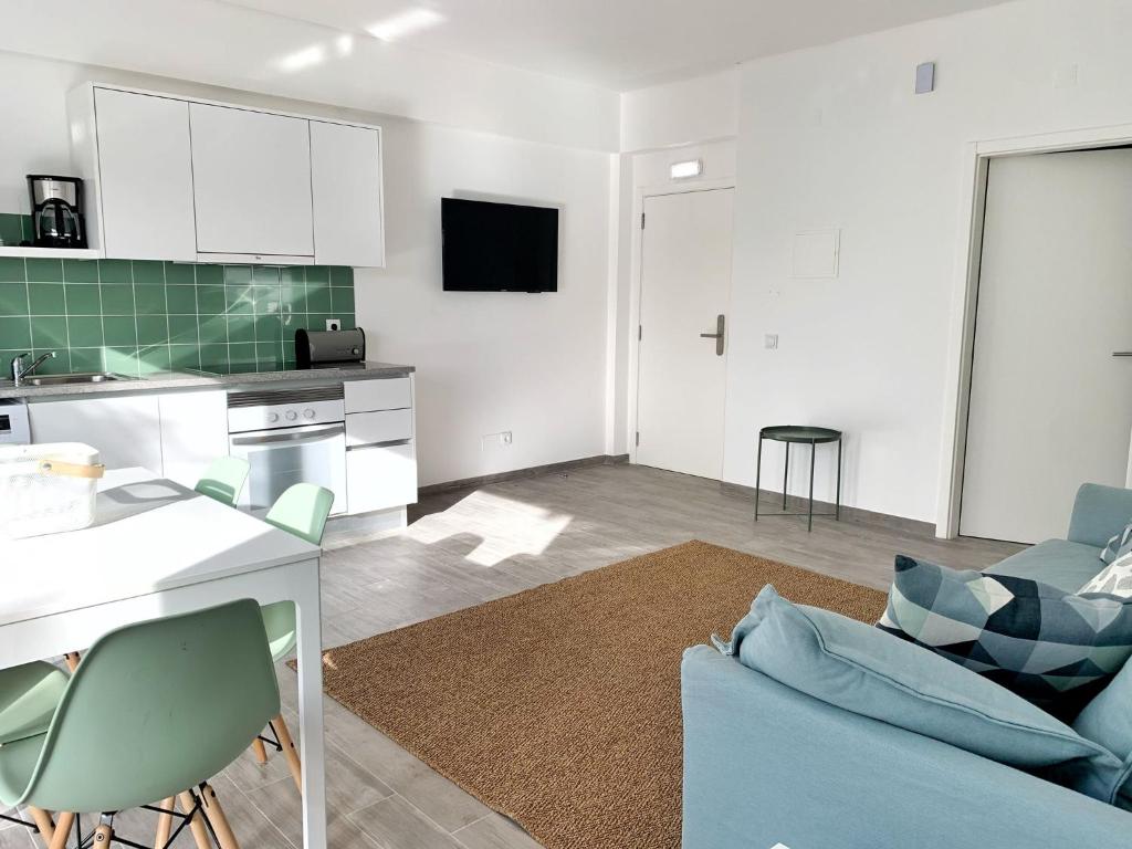 DIANA BEACH HOUSE - 16