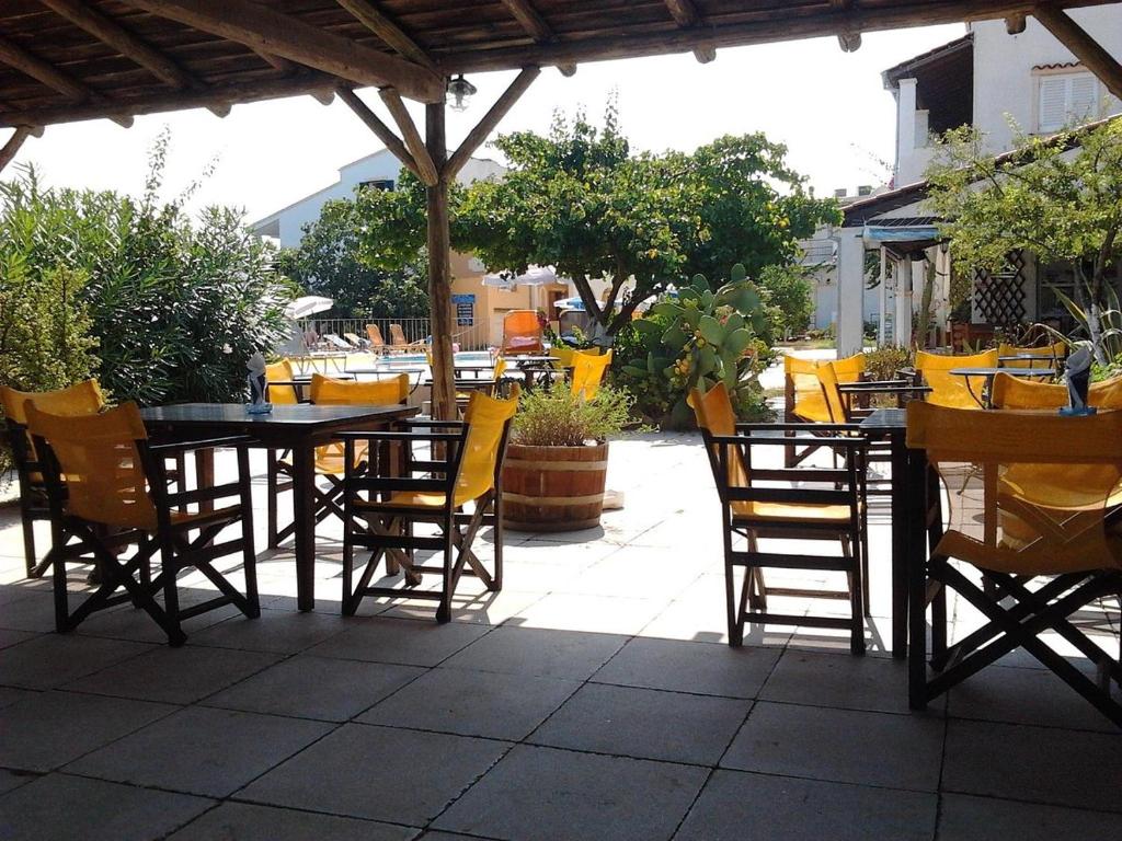 Restaurace v ubytování Sofia Beach Apartments