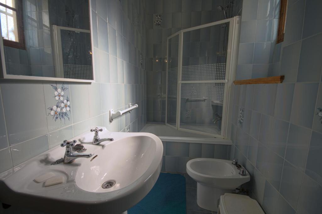 Koupelna v ubytování Hostal Miramar