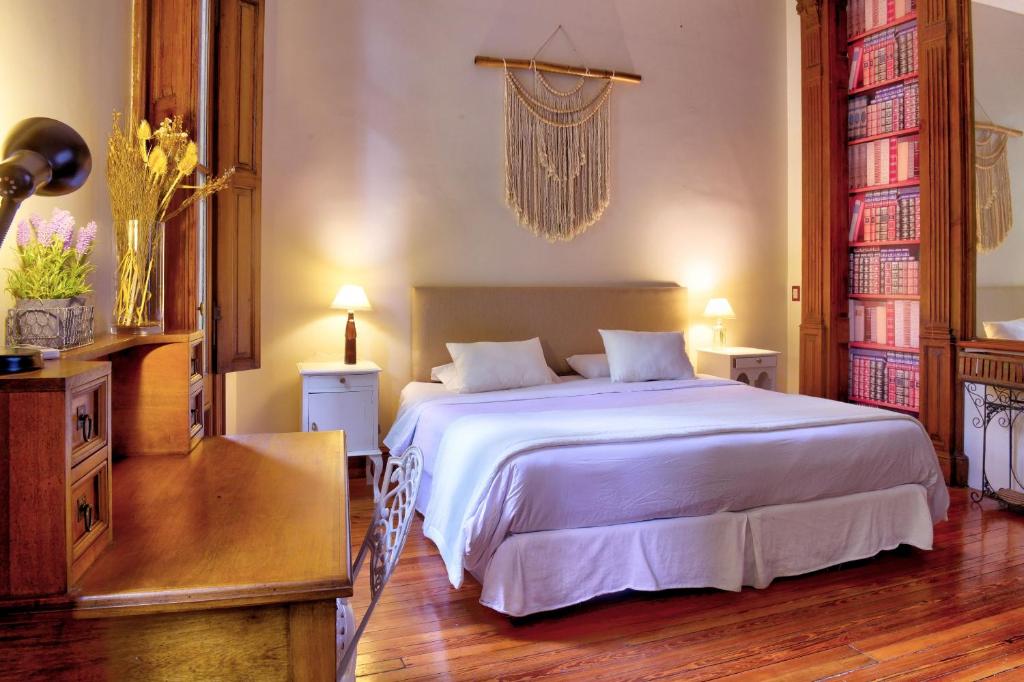 La Casa de Bulnes - Deluxe King Room