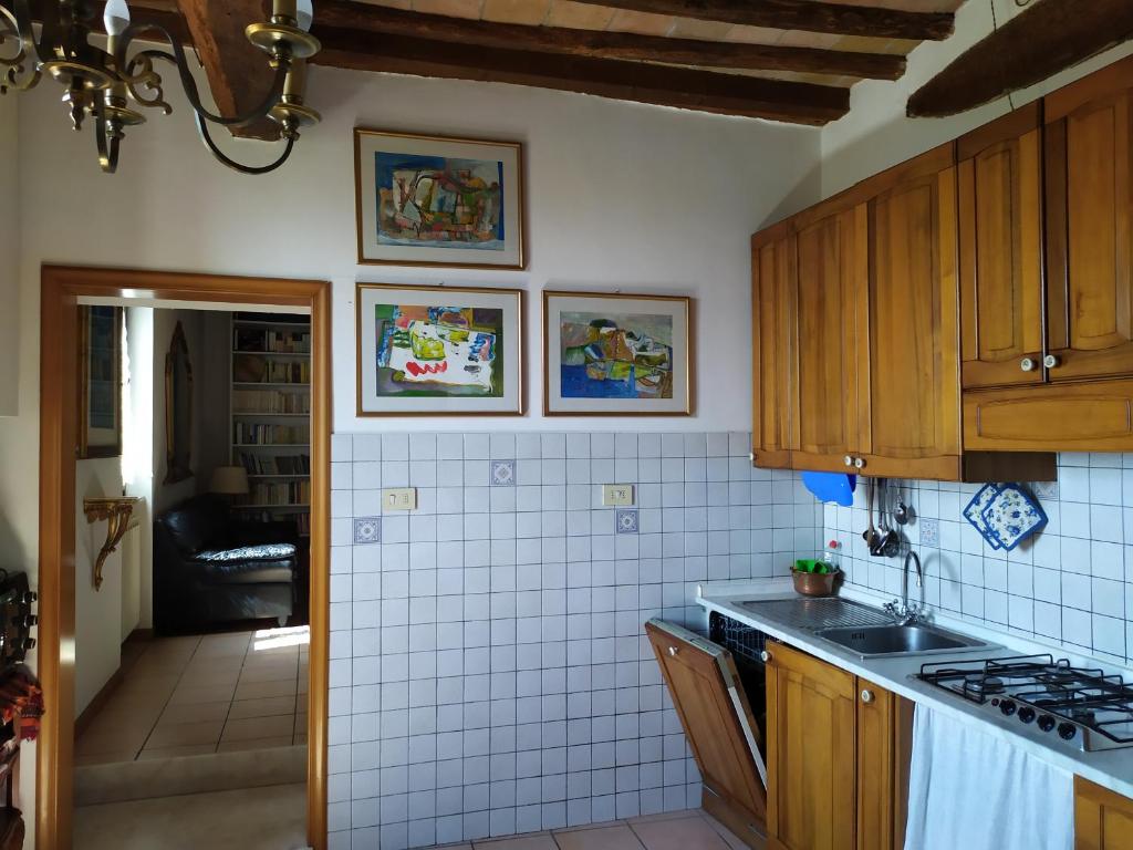 Kuchnia lub aneks kuchenny w obiekcie Centro Storico Perugia - Vista Su Assisi