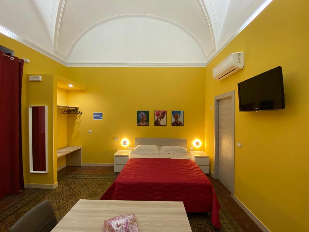 Postel nebo postele na pokoji v ubytování Vecchia Ognina Apartments Catania - free Parking