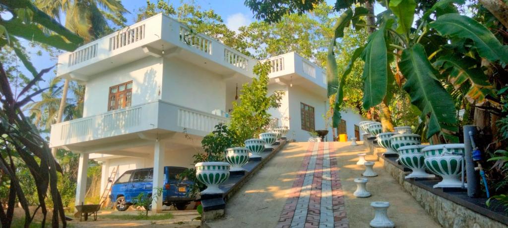 Bangunan di mana terletaknya homestay