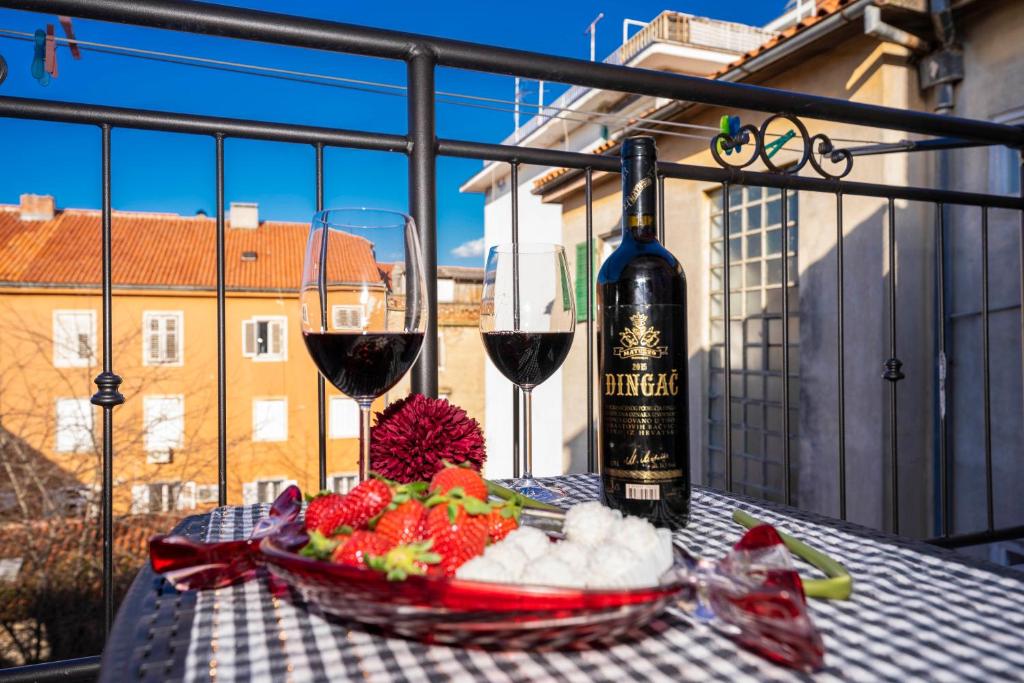 Nápoje v ubytování LUXURY APARTMENT ZADAR OLD CITy