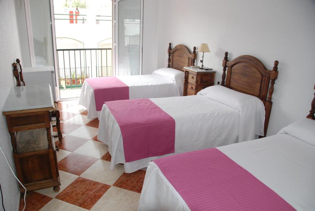 Hostal Puerto Lepe - Triple Room