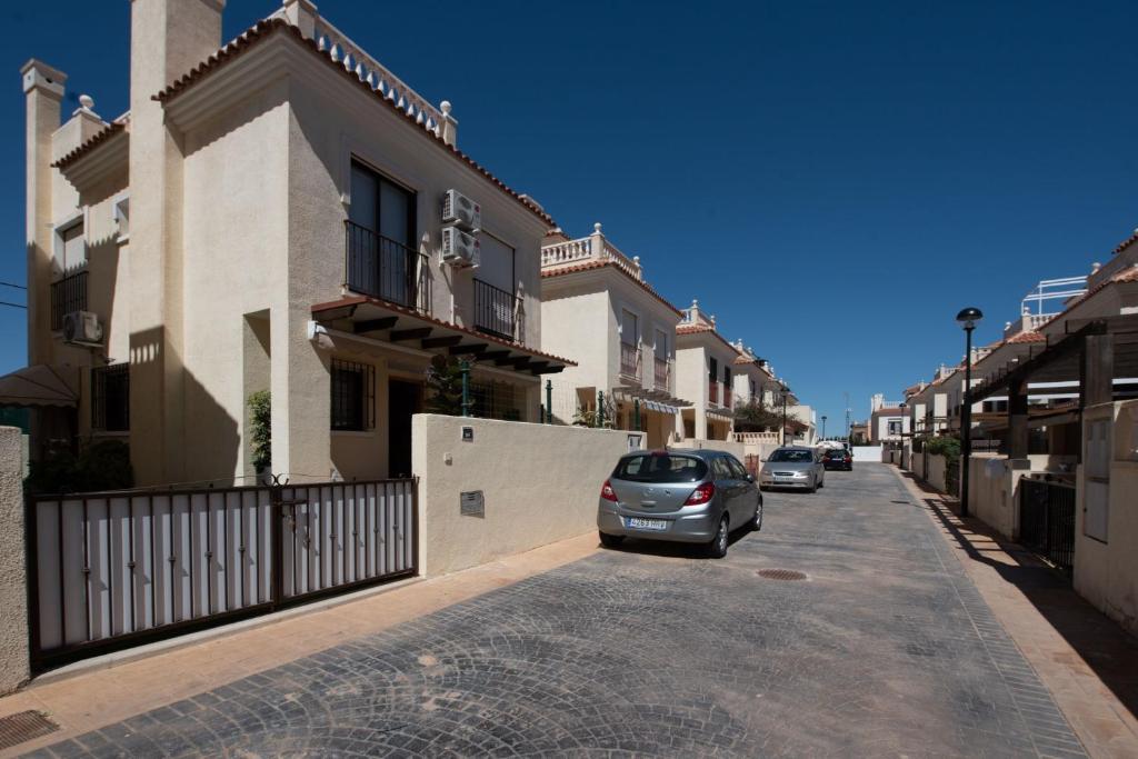 The surrounding neighborhood or a neighborhood close to the holiday home