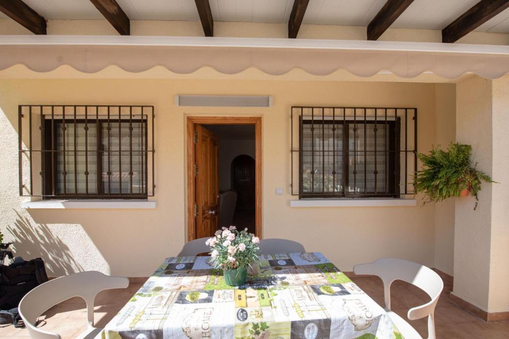 A seating area at Holiday beach Gran Alacant