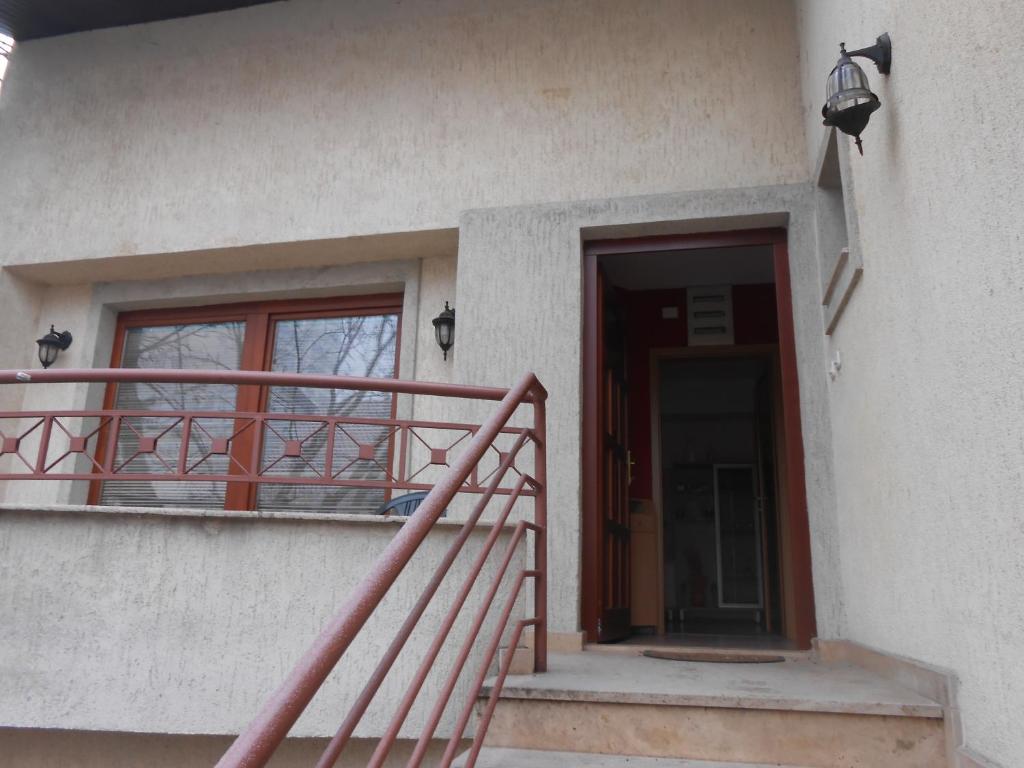 Apartments Kolevski - Two-Bedroom Apartment With 3 Balconies