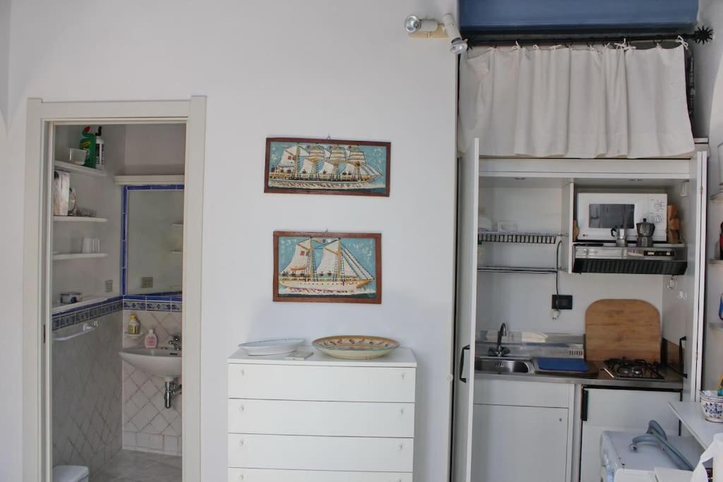 Kuchyňa alebo kuchynka v ubytovaní Alghero Fish House