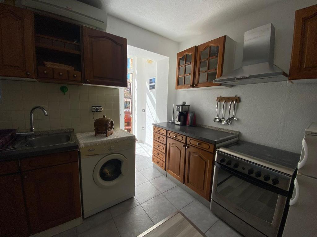 Kuchyňa alebo kuchynka v ubytovaní Studio apartment Elsa