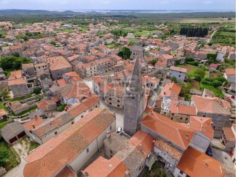 Výhľad na mesto Galižana alebo výhľad na mesto priamo z apartmánu