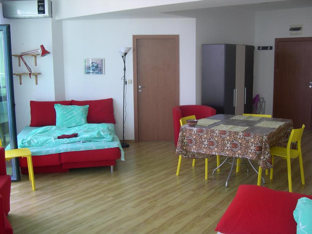 Kép 405 ul Rakovina,entrance E, 4 floor szállásáról Primorszkóban a galériában